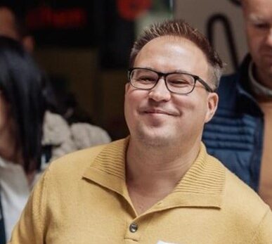 cropped-victor-square.jpg